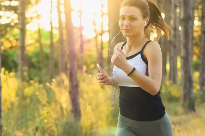 women during morning run